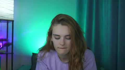 Snapshot of foxy_cute4you chatting on March 30, 7:48 pm Eva online show from March 30, 7:48 pm