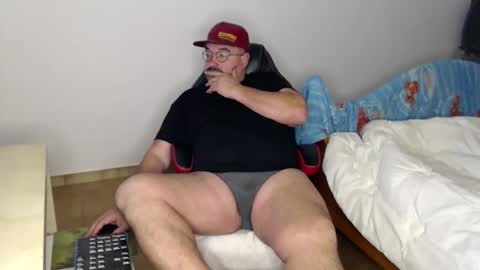 Fraboys online show from January 6, 7:01 am