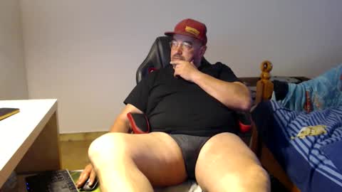 Fraboys online show from April 12, 2:11 pm