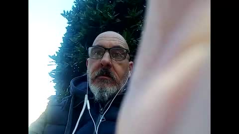 Snapshot of frajimhorm chatting on December 1, 11:04 am frajimhorm online show from December 1, 11:04 am