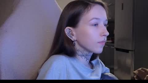 fran_bow online show from January 15, 12:26 am