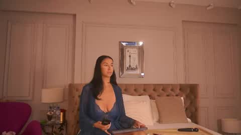 francescadante online show from June 21, 5:54 am