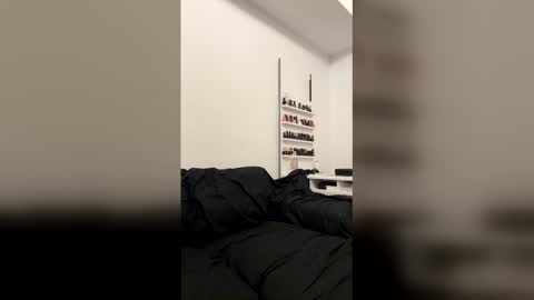 franci987559 online show from March 29, 11:05 pm