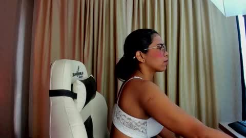 francis_20 online show from March 2, 1:40 pm