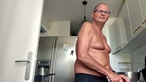 franciscomalin online show from August 4, 1:46 pm