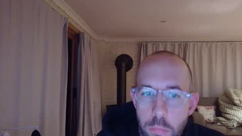 Snapshot of frank_perry2332 chatting on May 8, 11:48 am frank_perry2332 online show from May 8, 11:48 am