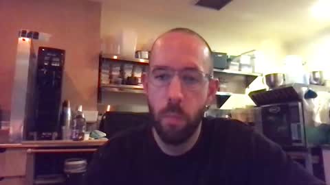 Snapshot of frank_perry2332 chatting on May 17, 6:00 am frank_perry2332 online show from May 17, 6:00 am