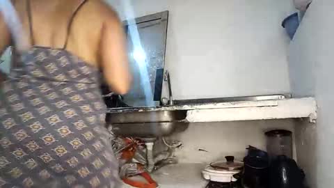 frankdanielsmolano online show from April 10, 2:50 am