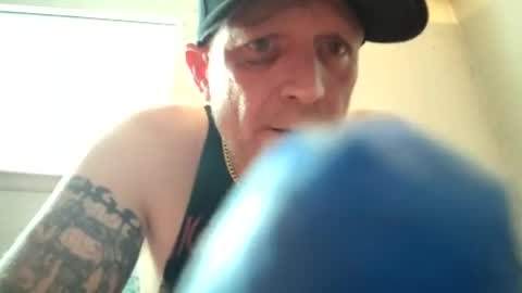 Famous Blue Eyes online show from June 30, 2:18 pm