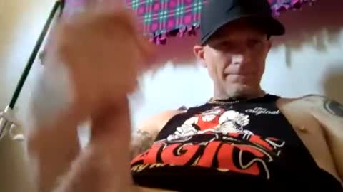 Famous Blue Eyes online show from July 2, 4:24 pm