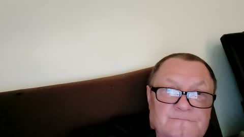 Wolfi online show from May 17, 6:44 am