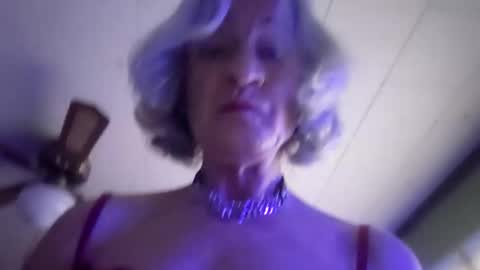 freakybottom27504 online show from May 25, 12:55 pm