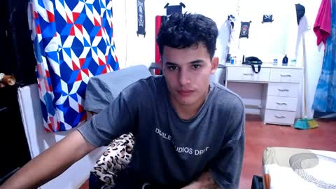 freddy romans online show from April 4, 12:09 am