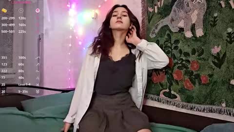 Mia online show from March 6, 5:20 pm