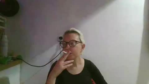 Snapshot of freediana chatting on February 25, 10:52 pm Diana online show from February 25, 10:52 pm