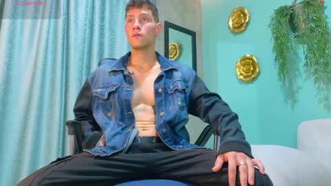 Xavier online show from May 3, 1:11 am