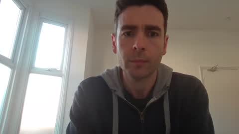 Snapshot of frenchbdmaninlondon chatting on April 22, 10:50 am Horny Paul online show from April 22, 10:50 am