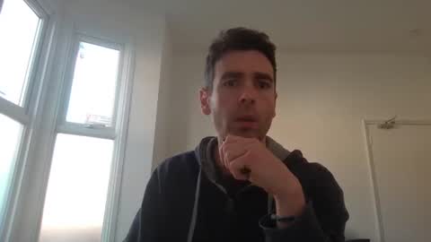 Snapshot of frenchbdmaninlondon chatting on April 23, 10:47 am Horny Paul online show from April 23, 10:47 am