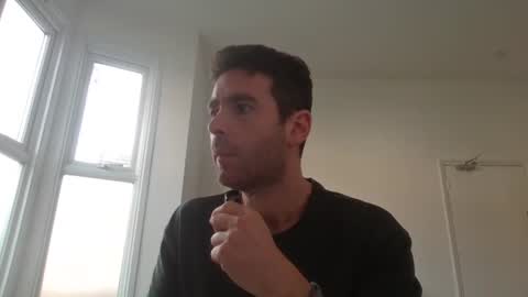 Snapshot of frenchbdmaninlondon chatting on April 26, 10:35 am Horny Paul online show from April 26, 10:35 am