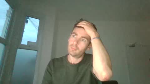 Snapshot of frenchbdmaninlondon chatting on May 2, 7:41 pm Horny Paul online show from May 2, 7:41 pm