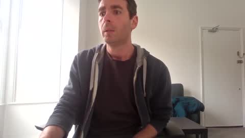 Snapshot of frenchbdmaninlondon chatting on May 7, 12:32 pm Horny Paul online show from May 7, 12:32 pm