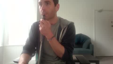 Snapshot of frenchbdmaninlondon chatting on May 8, 11:15 am Horny Paul online show from May 8, 11:15 am