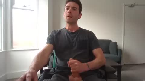 Snapshot of frenchbdmaninlondon chatting on May 14, 2:13 pm Horny Paul online show from May 14, 2:13 pm