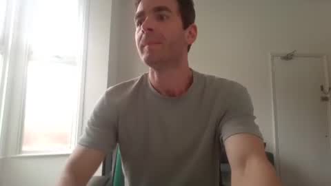 Snapshot of frenchbdmaninlondon chatting on May 19, 1:39 pm Horny Paul online show from May 19, 1:39 pm