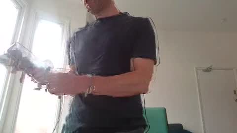 Snapshot of frenchbdmaninlondon chatting on June 4, 11:16 am Horny Paul online show from June 4, 11:16 am