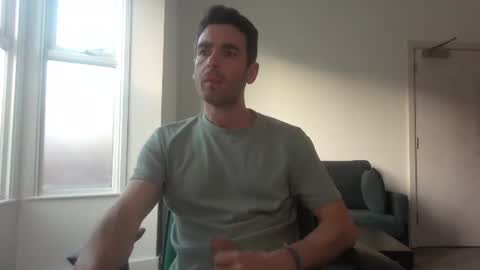Snapshot of frenchbdmaninlondon chatting on June 9, 6:52 pm Horny Paul online show from June 9, 6:52 pm