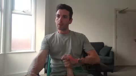 Snapshot of frenchbdmaninlondon chatting on June 27, 5:18 pm Horny Paul online show from June 27, 5:18 pm