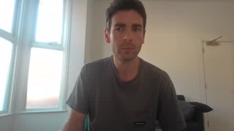 Snapshot of frenchbdmaninlondon chatting on July 2, 11:49 am Horny Paul online show from July 2, 11:49 am