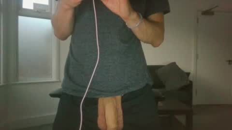 Snapshot of frenchbdmaninlondon chatting on July 12, 8:33 pm Horny Paul online show from July 12, 8:33 pm