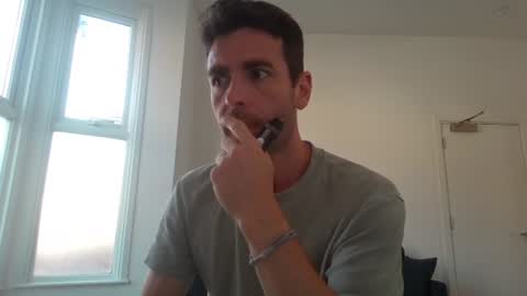 Snapshot of frenchbdmaninlondon chatting on July 20, 11:56 am Horny Paul online show from July 20, 11:56 am