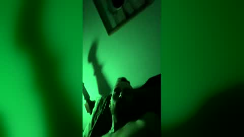 frenchyy710 online show from April 13, 3:01 am