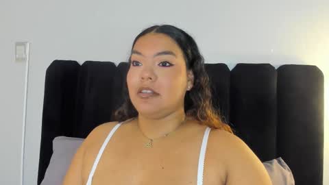 freya_blaze online show from March 19, 4:38 am