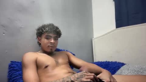 freyva_ online show from June 4, 3:45 am