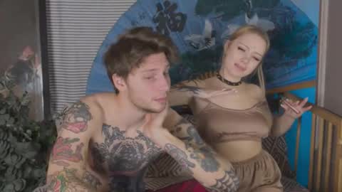 Snapshot of friend_zone_ chatting on February 12, 4:46 pm friend_zone_ online show from February 12, 4:46 pm