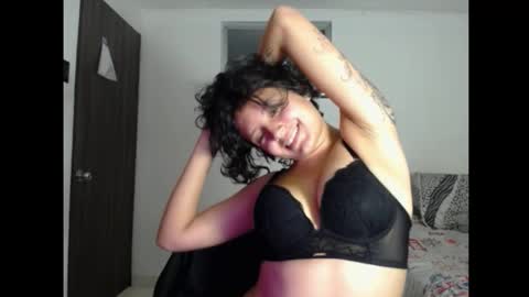 frikisa online show from February 27, 11:05 pm