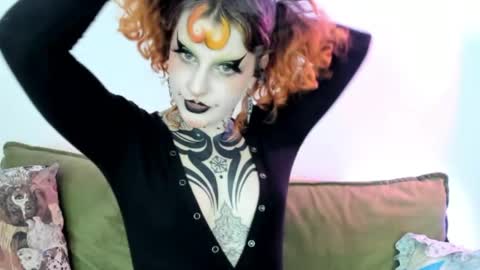 cherry online show from April 11, 12:15 am