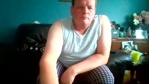 Tom online show from July 9, 7:29 pm