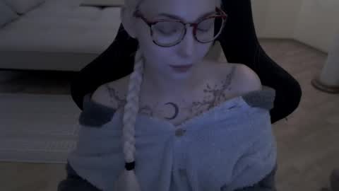 Lilith online show from April 14, 5:35 am