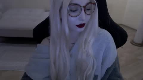 Lilith online show from April 22, 12:18 pm