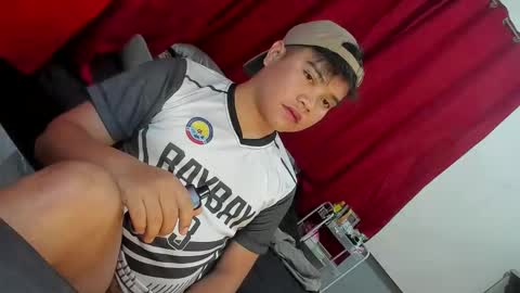 Snapshot of frostbite_69 chatting on September 11, 1:17 am GABBY online show from September 11, 1:17 am