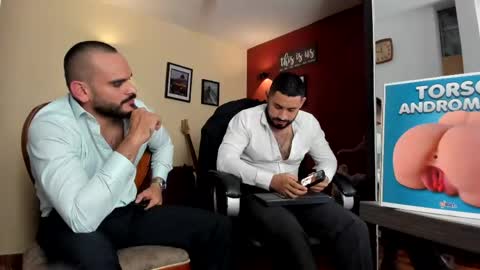 Snapshot of fuckerwate chatting on June 5, 6:52 am SERGIO THE SEX LAWYER online show from June 5, 6:52 am