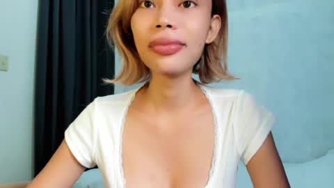 fuckingsexy143 online show from July 9, 2:04 am