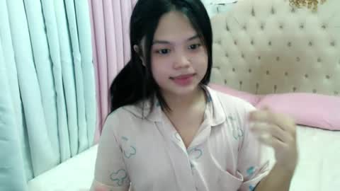 Bunny  online show from June 18, 2:45 am