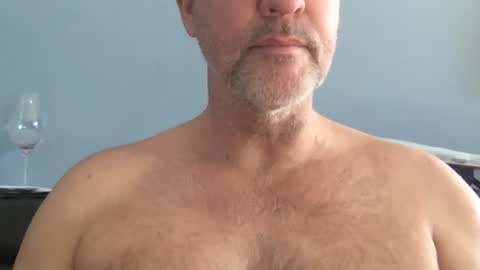 Gregorio online show from December 31, 10:45 pm