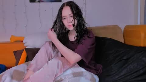 Eva online show from January 18, 2:21 pm