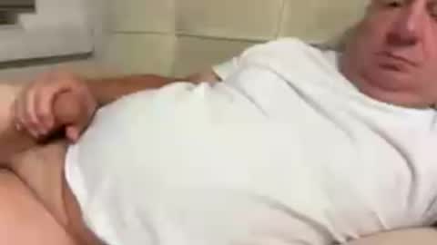 funnyhans online show from July 13, 9:39 pm